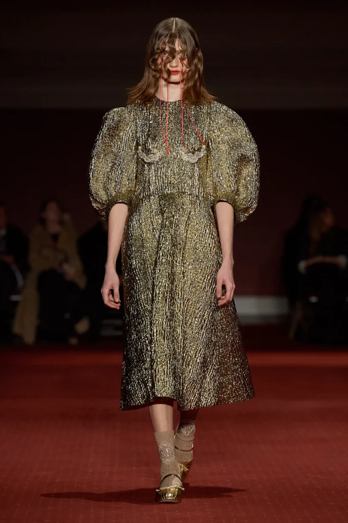 00004 simone rocha fall 2023 ready to wear credit gorunway