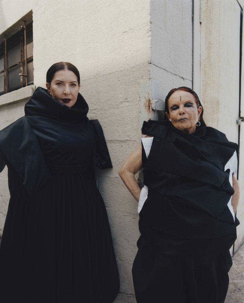 MARINA ABRAMOVIĆ-MICHÈLE LAMY-outside-in-black