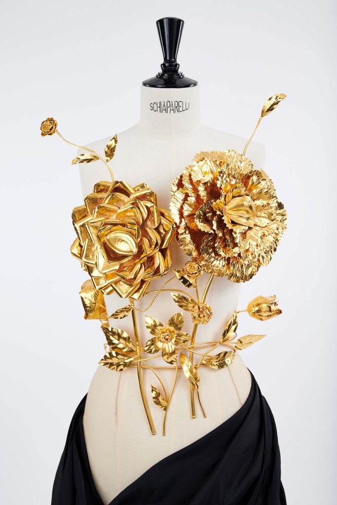 Jewellery bustier 2021-22-Courtesy of MAISON SCHIAPARELLI
