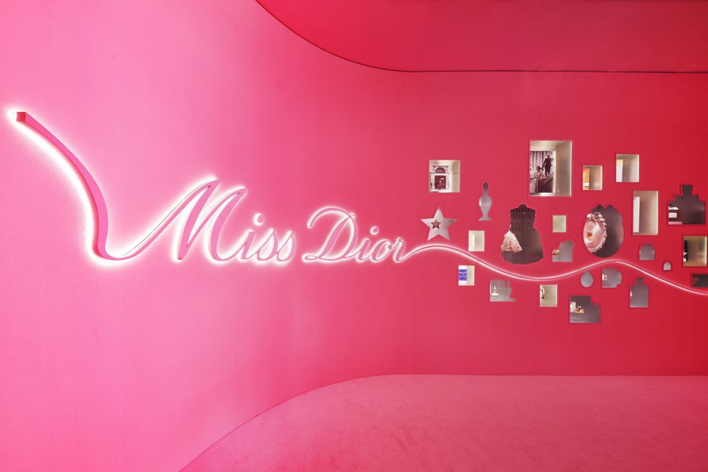 Miss Dior: Stories of a Miss-4