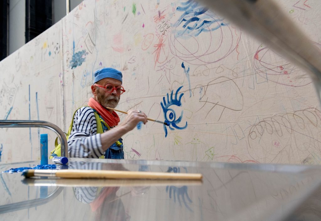 Turbine Hall becomes canvas-3