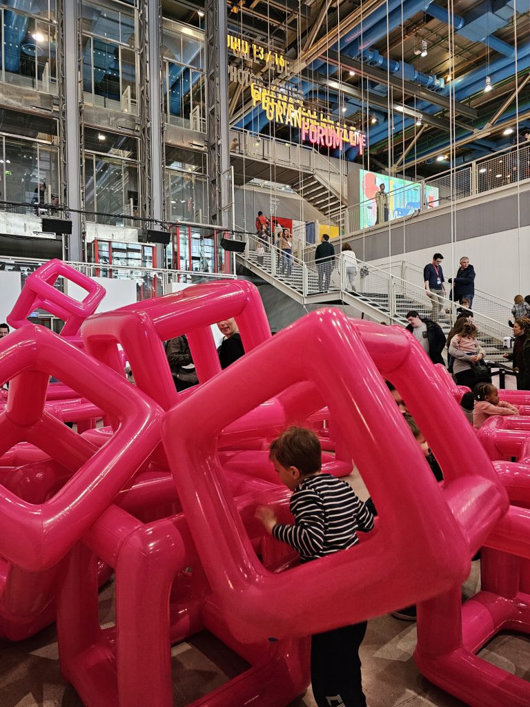 Cyril-Lancelin-Mille-lieux-sous-le-rose-Centre-Pompidou-Paris-2024