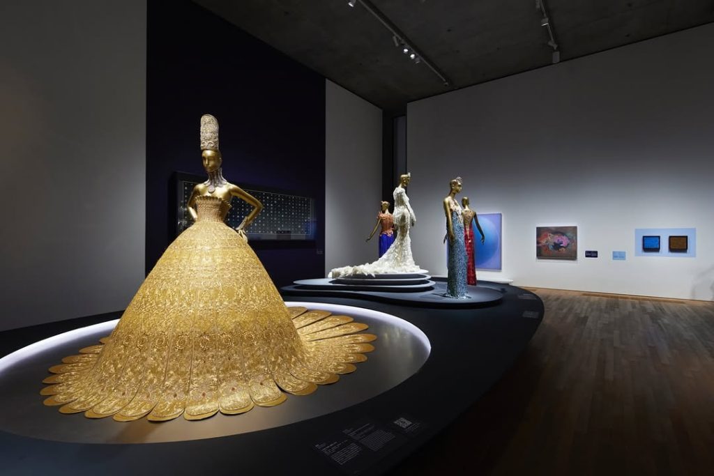 Guo Pei: Fashioning Imagination-13